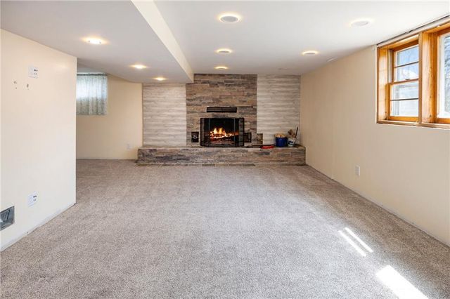 1703 E 4th Street, Trenton, MO 64683