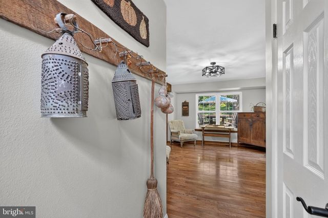 9401 PRIMROSE VIEW CT, Gaithersburg, MD 20882