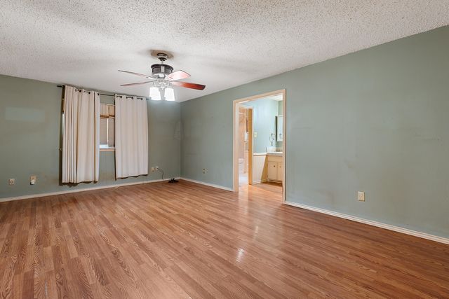 5725 75th Street, Lubbock, TX 79424