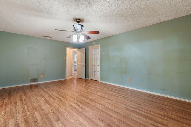 5725 75th Street, Lubbock, TX 79424