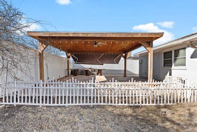 5725 75th Street, Lubbock, TX 79424