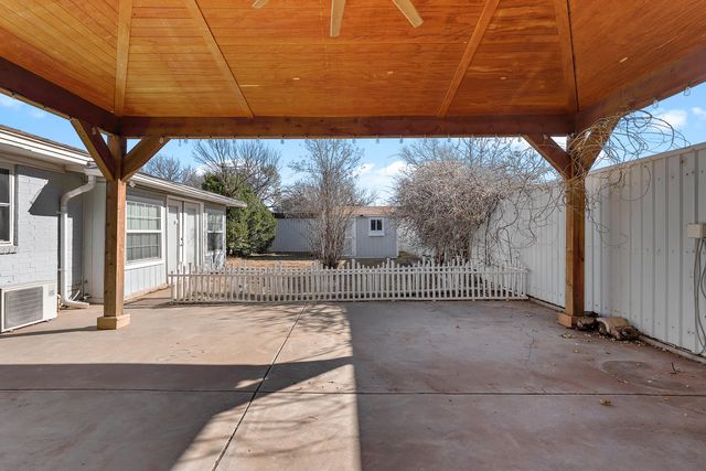 5725 75th Street, Lubbock, TX 79424