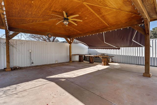 5725 75th Street, Lubbock, TX 79424