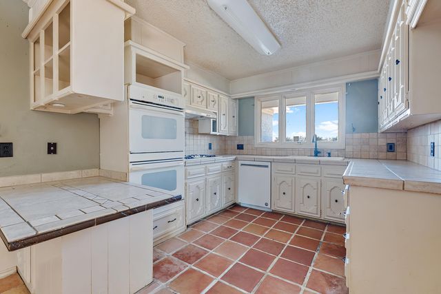 5725 75th Street, Lubbock, TX 79424