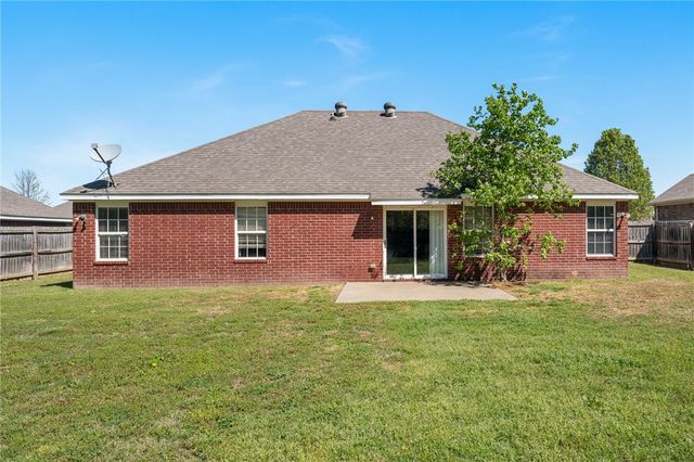 11723 E Creek Lane, Farmington, AR 72730