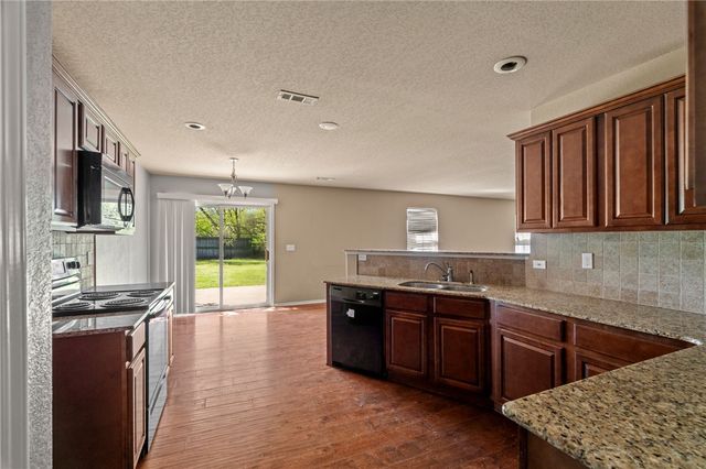 11723 E Creek Lane, Farmington, AR 72730