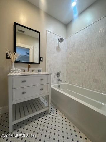 2141 FORBES Street, Jacksonville, FL 32204