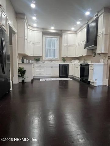 2141 FORBES Street, Jacksonville, FL 32204