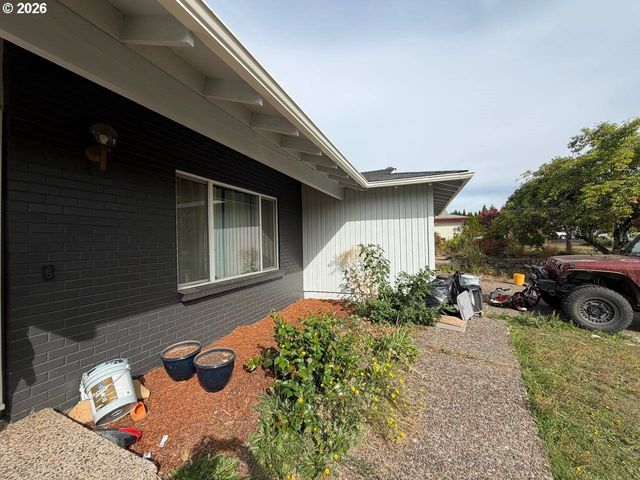 4625 Sw 189TH Pl, Beaverton, OR 97078