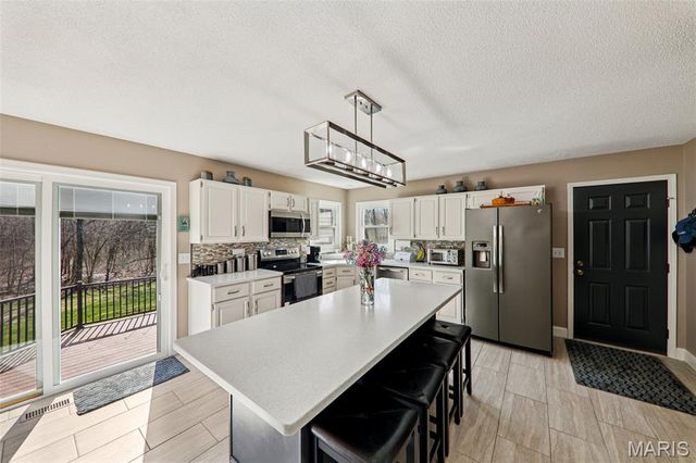 10 White Birch Lane, Collinsville, IL 62234