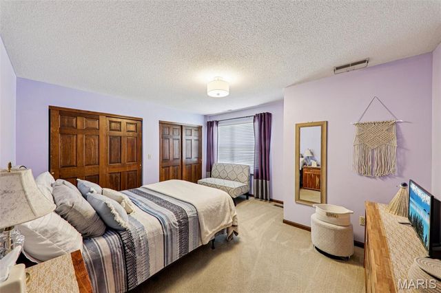 10 White Birch Lane, Collinsville, IL 62234