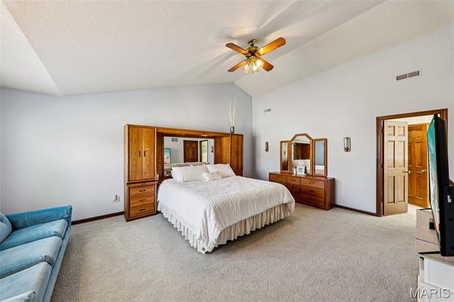 10 White Birch Lane, Collinsville, IL 62234