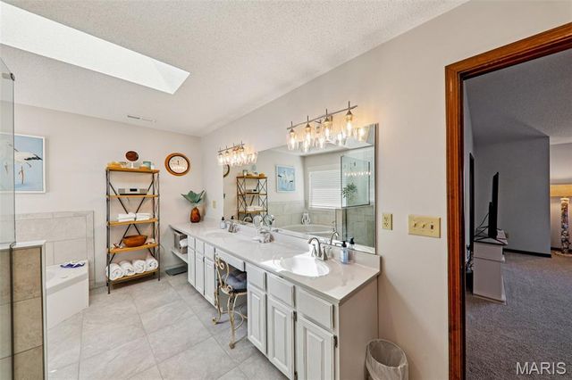 10 White Birch Lane, Collinsville, IL 62234