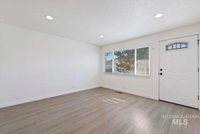 10986 W Wildrose Crt, Boise, ID 83713