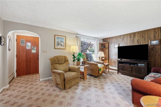 6158 Broadway Street, Lancaster, NY 14086