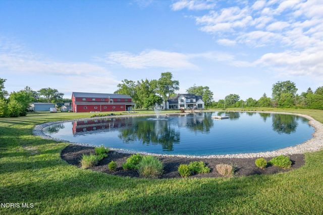 4950 Black Road, Monclova, OH 43542