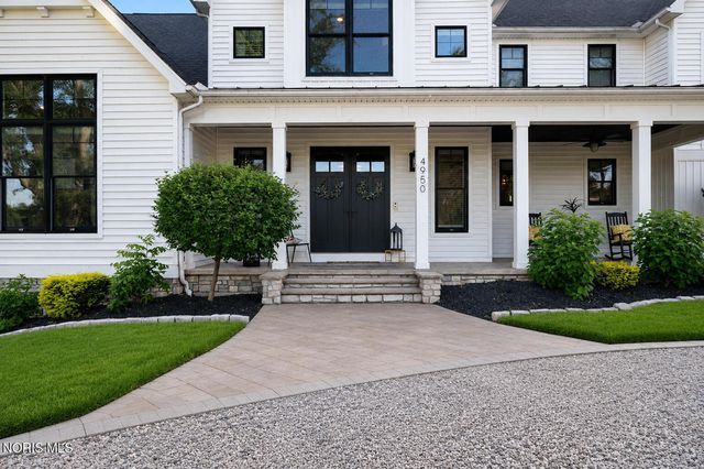 4950 Black Road, Monclova, OH 43542