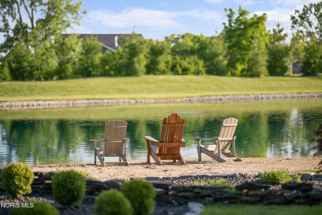 4950 Black Road, Monclova, OH 43542