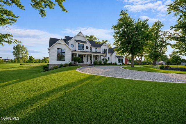 4950 Black Road, Monclova, OH 43542