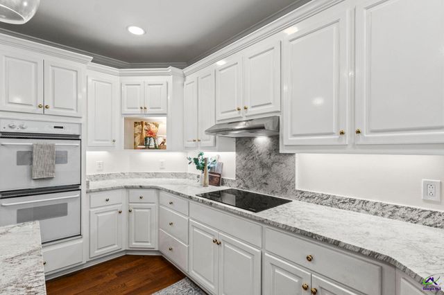 128 N Wolf Creek Drive, Macon, GA 31210