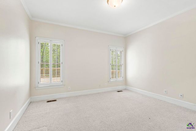 128 N Wolf Creek Drive, Macon, GA 31210