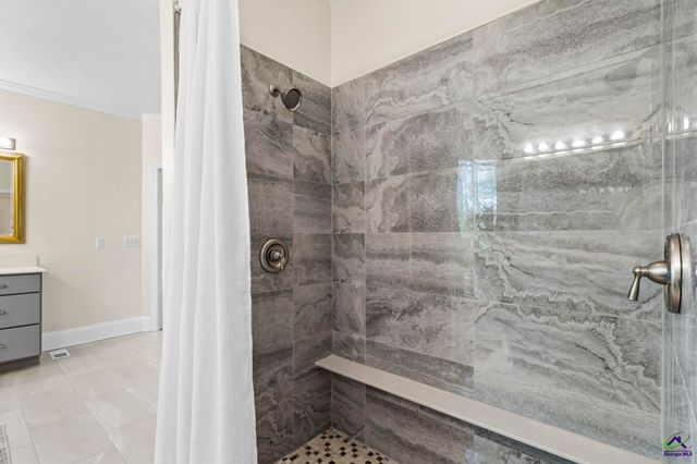 128 N Wolf Creek Drive, Macon, GA 31210