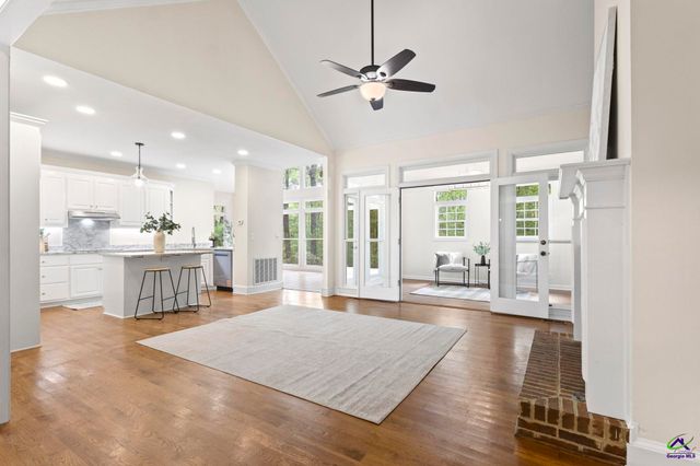 128 N Wolf Creek Drive, Macon, GA 31210