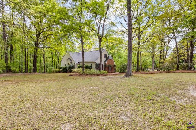 128 N Wolf Creek Drive, Macon, GA 31210