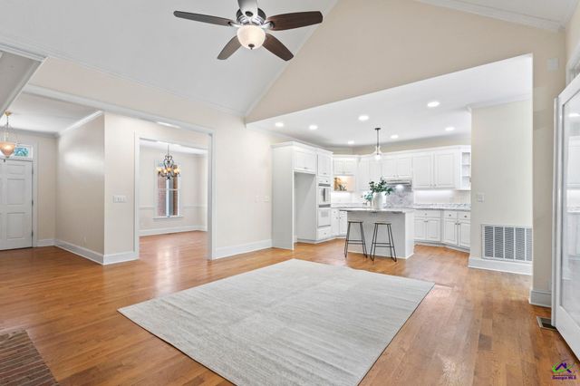 128 N Wolf Creek Drive, Macon, GA 31210