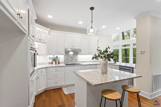 128 N Wolf Creek Drive, Macon, GA 31210