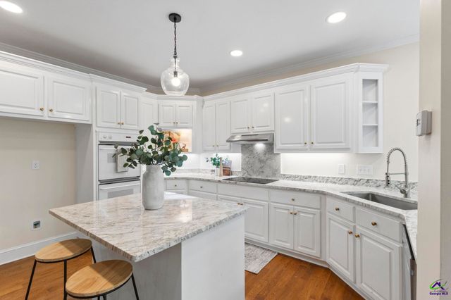 128 N Wolf Creek Drive, Macon, GA 31210
