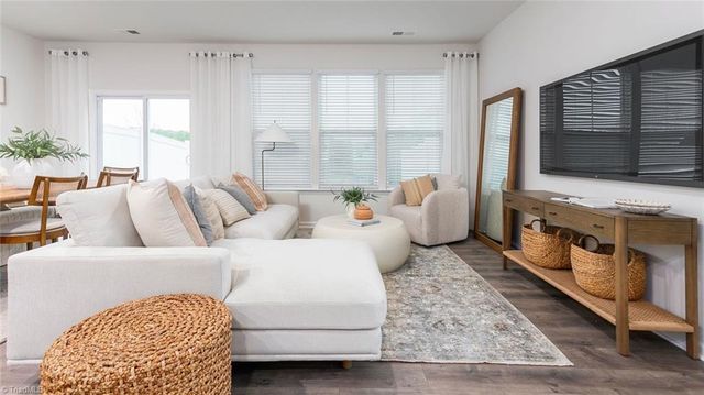 1436 Amberview Lane, Kernersville, NC 27284