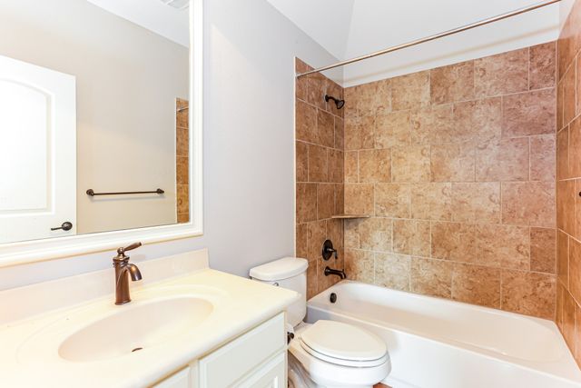 3804 Plum Vista Place, Arlington, TX 76005