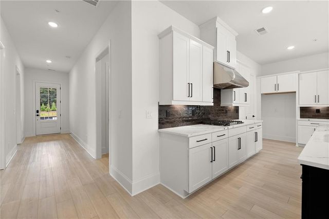 283 Vinca Circle NW, Kennesaw, GA 30144