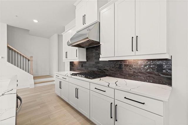 283 Vinca Circle NW, Kennesaw, GA 30144