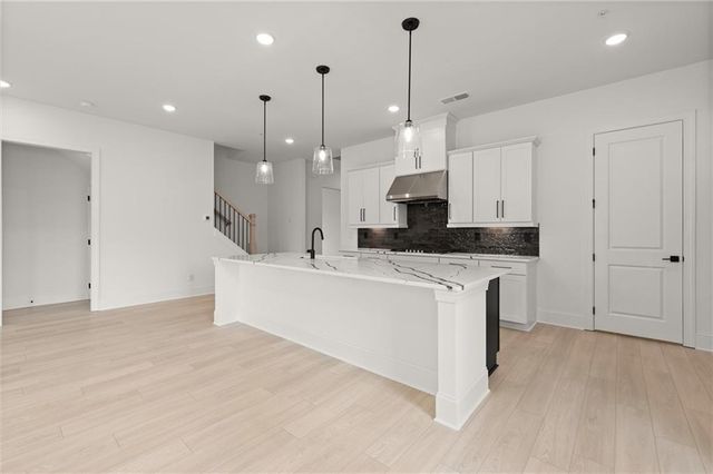 283 Vinca Circle NW, Kennesaw, GA 30144