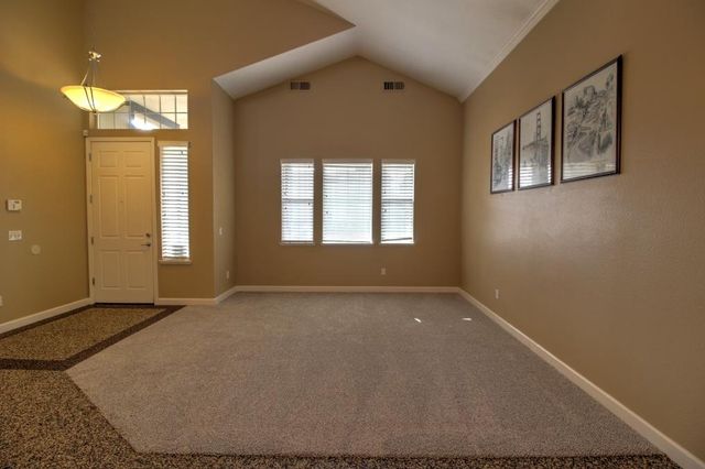 2865 Sierra Gold Ct, Riverbank, CA 95367