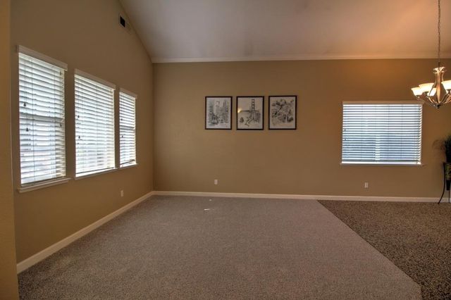 2865 Sierra Gold Ct, Riverbank, CA 95367