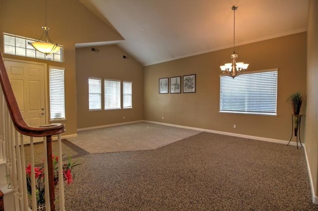 2865 Sierra Gold Ct, Riverbank, CA 95367