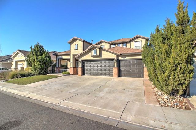 2865 Sierra Gold Ct, Riverbank, CA 95367