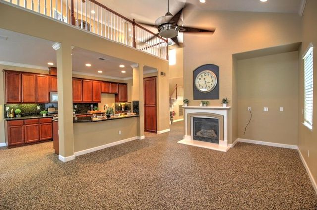 2865 Sierra Gold Ct, Riverbank, CA 95367