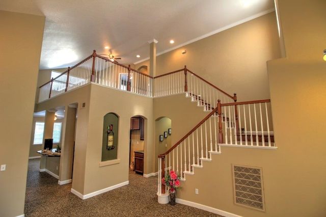 2865 Sierra Gold Ct, Riverbank, CA 95367