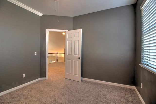 2865 Sierra Gold Ct, Riverbank, CA 95367