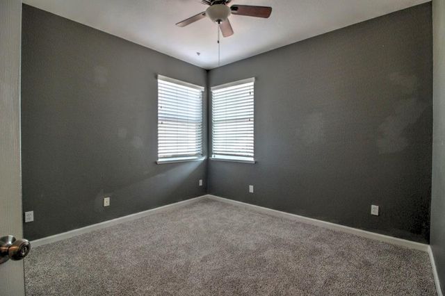 2865 Sierra Gold Ct, Riverbank, CA 95367