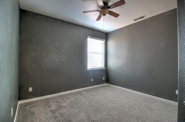 2865 Sierra Gold Ct, Riverbank, CA 95367