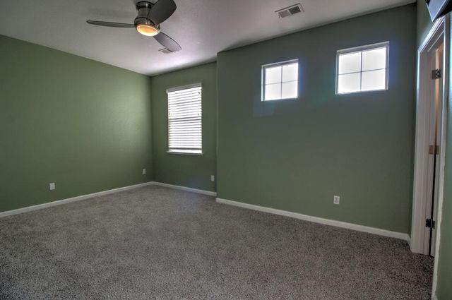 2865 Sierra Gold Ct, Riverbank, CA 95367