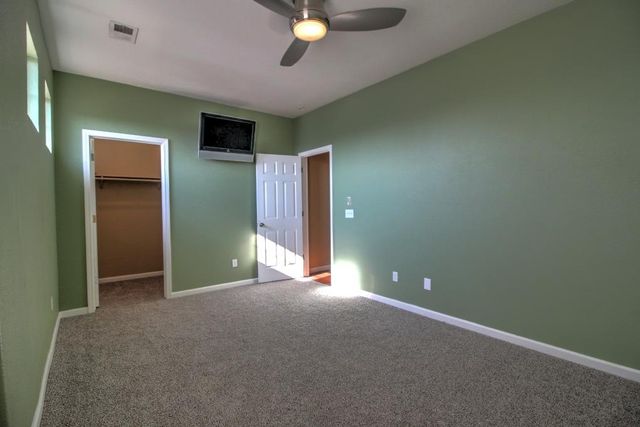 2865 Sierra Gold Ct, Riverbank, CA 95367