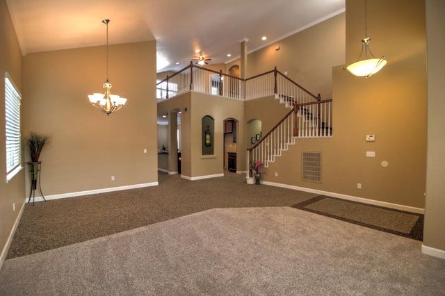 2865 Sierra Gold Ct, Riverbank, CA 95367