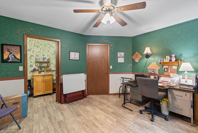 105 Tamarack CIRCLE, Hartford, WI 53027