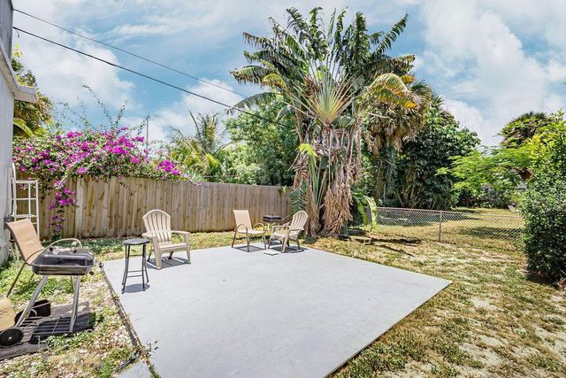 420 W Palm Street 23, Lantana, FL 33462